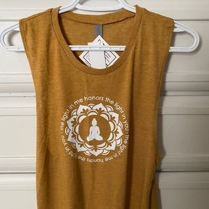 Womens Muscle Tank - size medium